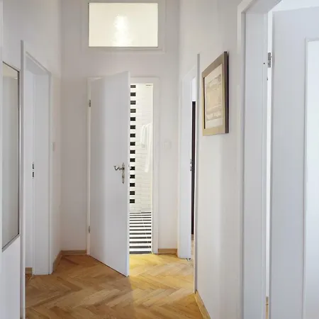 Apartment Bednarska Old Town